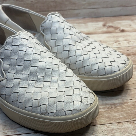 Sam Edelman Eda Slip
on White Woven Slip-On Sneakers Shoes Size 7 - Picture 9 of 10